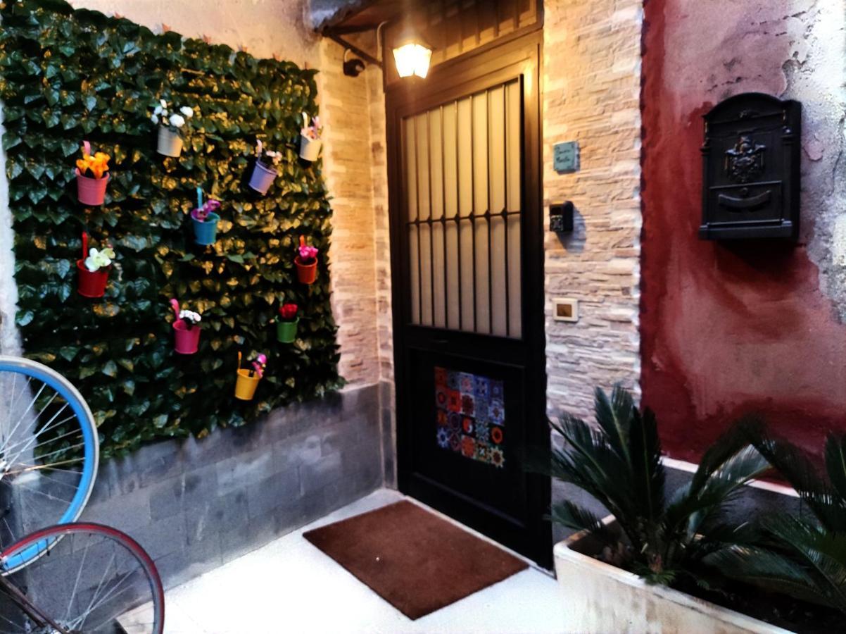 La Dimora Fiorita Apartment Catania Bagian luar foto
